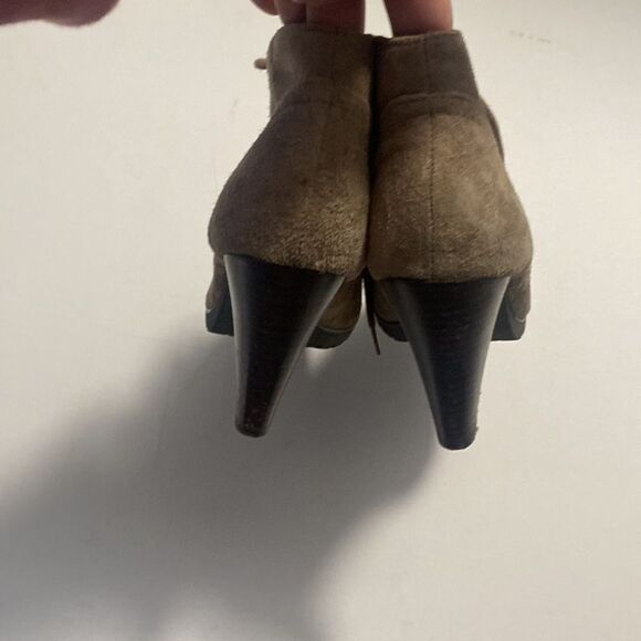 White Mountain Tan Heeled Booties - Picture 4 of 7